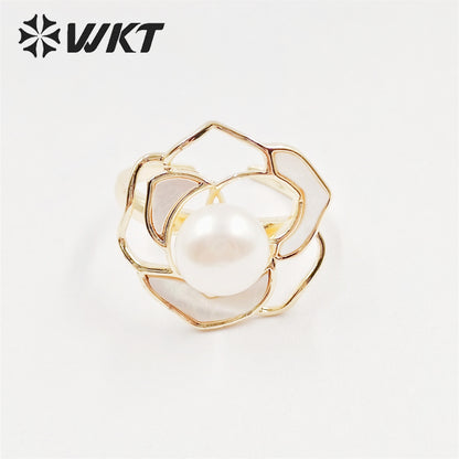 WT-MPR041 Wholesale New Fashion Rose Flower Pearl Ring Gorgeous MOP Shell Pearl Ring in 18k Real Gold Plated Jewelry Ring