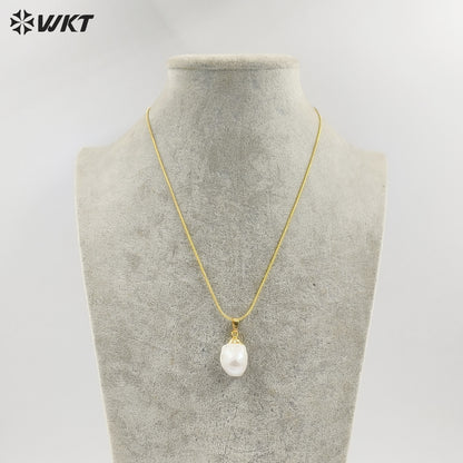 WT-N912 Elegant Natural Mother of Pearl Necklace , Charm 18k Real Gold Plated Cap Bail Pearl Necklace for Women