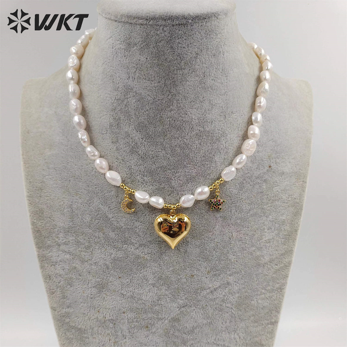 WT-JN231 Wholesale Fashion Gold Hand Strand Freshwater Pearl Beads Necklace 16 Inch Long Choker Lovely Bear Heart Necklace