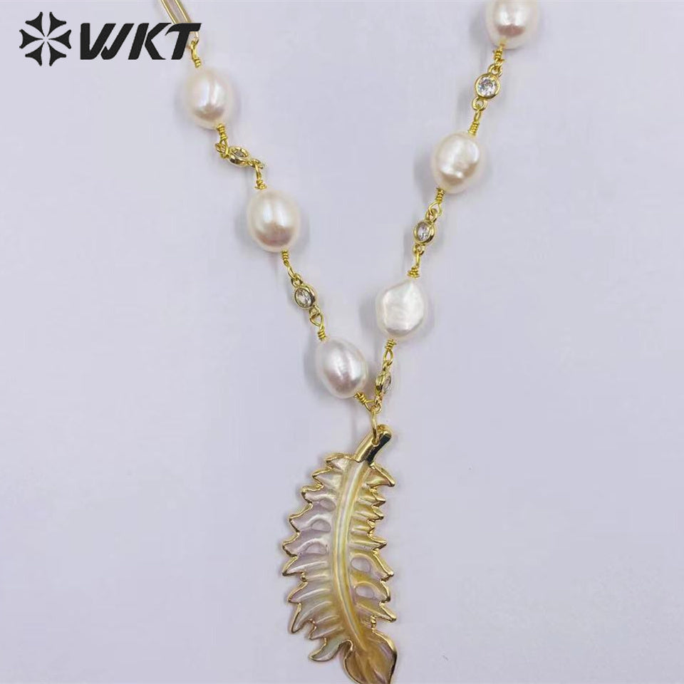 WT-JN234 Wholesale Newest Fashion Feather Freshwater Pearl Necklace Gorgeous Multi- Color Optional Pearl Fancy Chain Necklace