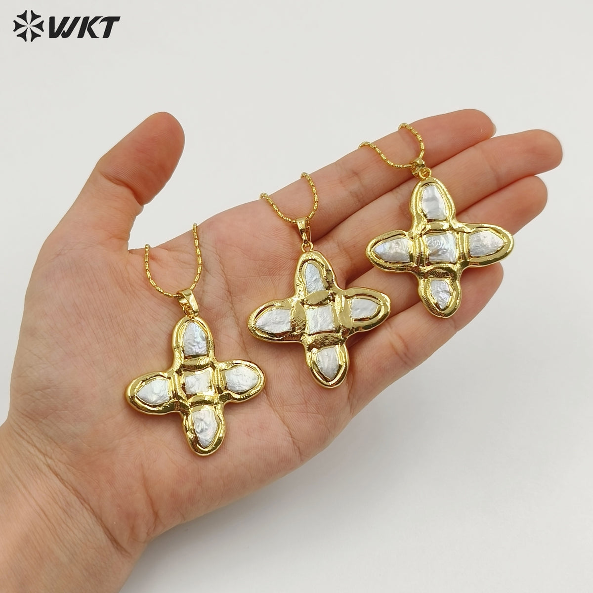 WT-JN340 Top Fashion Gold Plated Boutique Jewelry Five Natural Freshwater Pearls Cross Necklace As Women Anniversary Gift