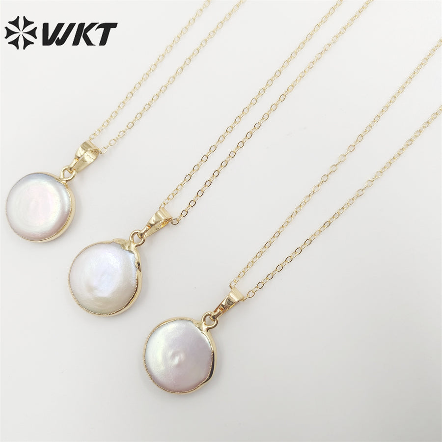 WT-N507 Wholesale Fancy Natural Freshwater Pearl Necklace Gold Dipped Round Pearl Necklace Coin Shape Pearl Charm Necklace