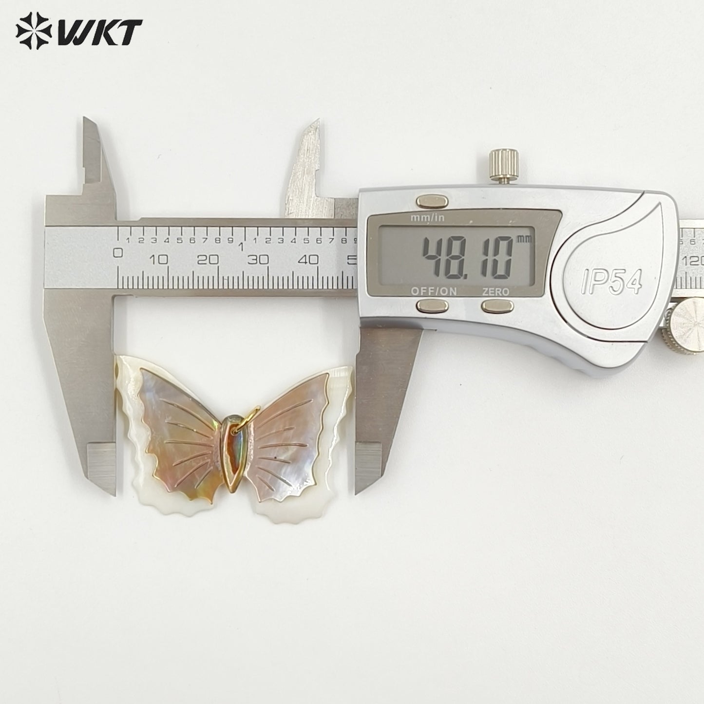 WT-JP462 High Quality Colorful Double Layers Natural Shell Butterfly Shape Gold Pendants For Lady Gifts DIY Accessories