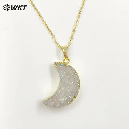 WT-N541 Lovely Natural Crystal Quartz Angel Druzy Crescent Moon Necklace with Gold Dipped Fashion Hot Gold Druzy Moon Necklace