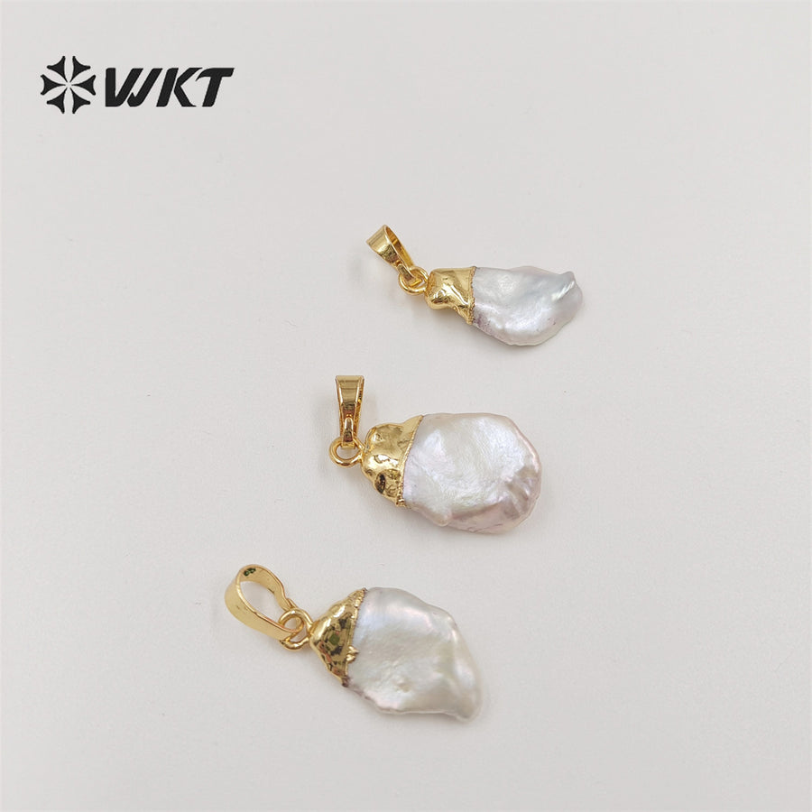 WT-JP308 Randomly Shape Fashion Gold Top Natural Freshwater Pearl Pendants Small Size Pearl Charms Baroque Pendant