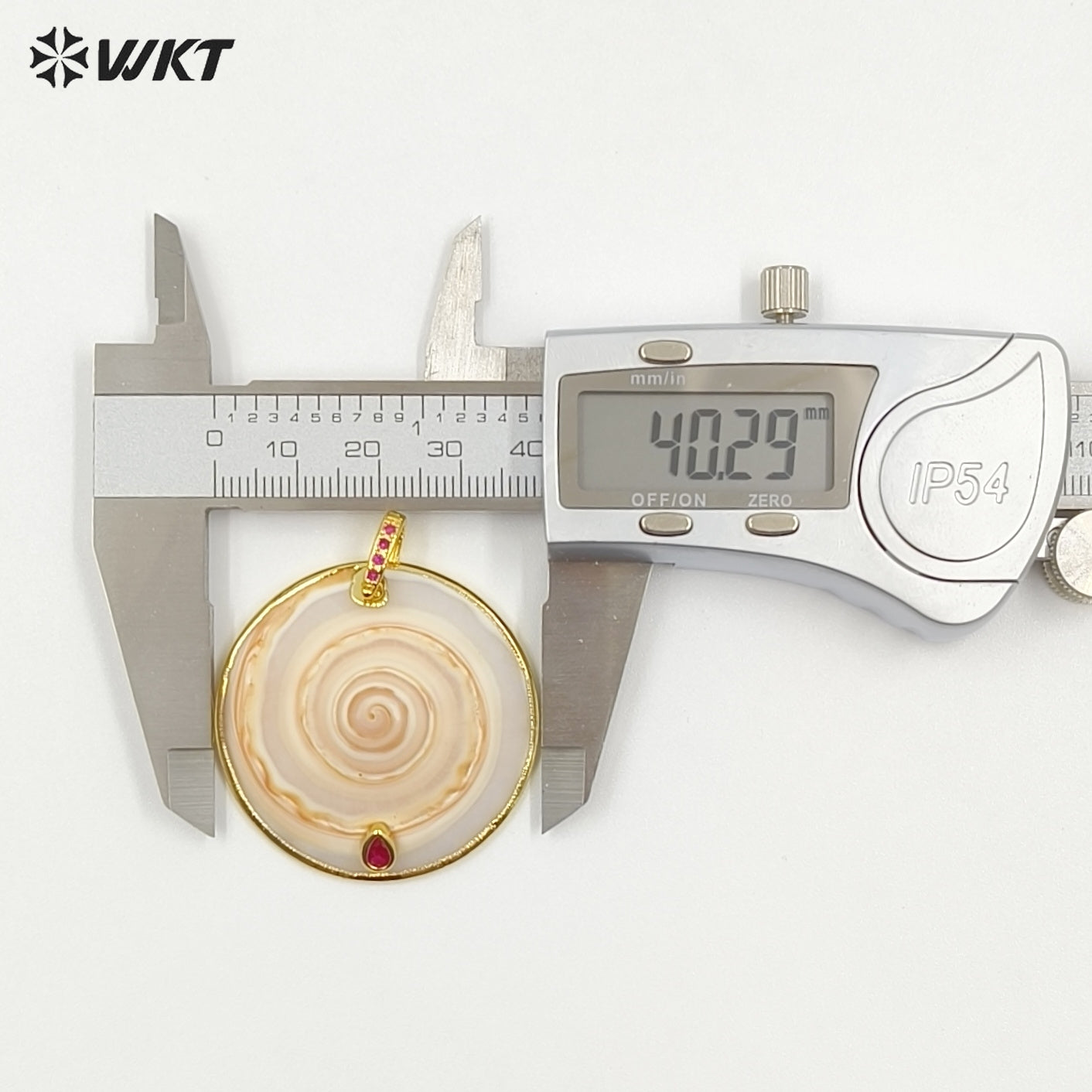 WT-JP486 Trendy Design 18K Gold Electroplated Natural Shell With Colorful Zircon Pendants For Women Popular Jewelry Making