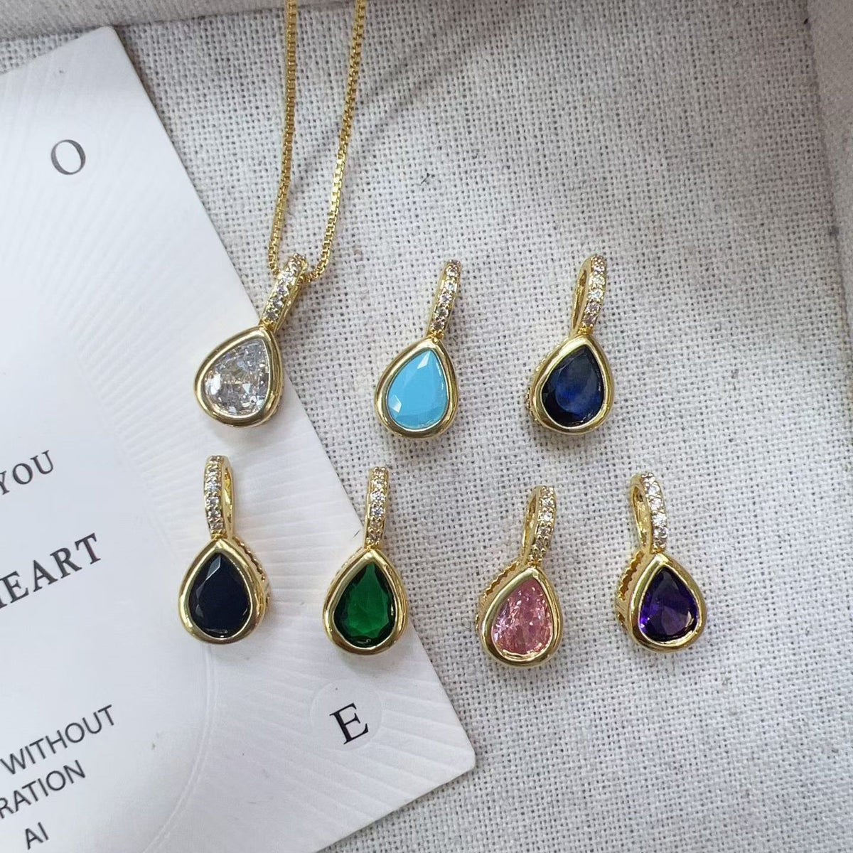 WT-MN1008 Sparkling 18K Gold Plated Heart Round Teardrop Shape Zircon Pendants And Necklaces For Women Simple Jewelry Design
