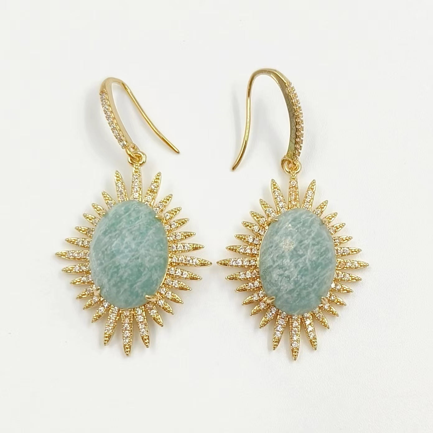 WT-ME094 Wholesale Newest Fashion Light Luxury Natural Gemstone Oval Shaped Micro Paved Earrings Studt