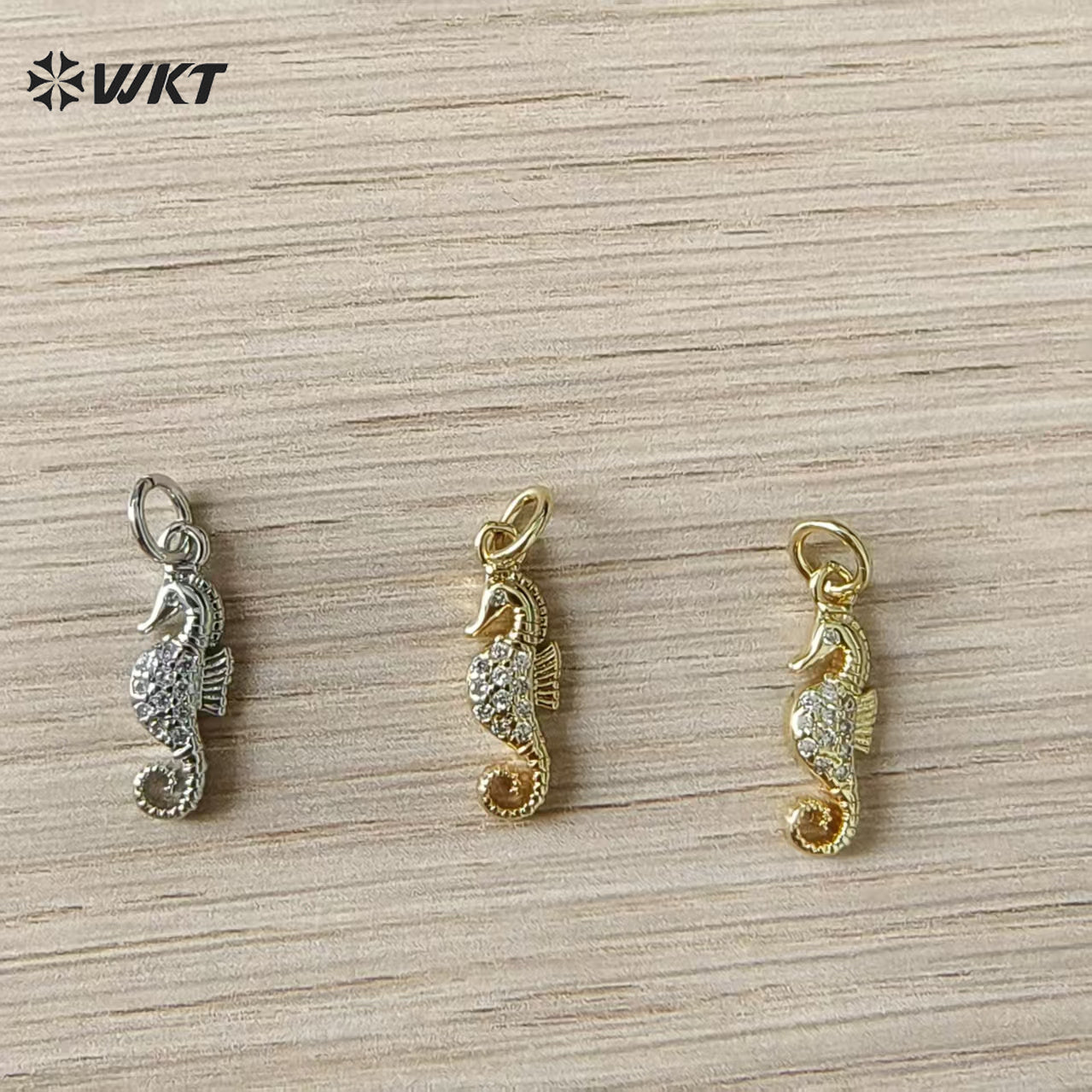 WT-MP324 Exquisite Gold Plated Yellow Brass And Zircon Ocean Series Seahorse Shape Metal Lovely Pendants As Handmade Findings