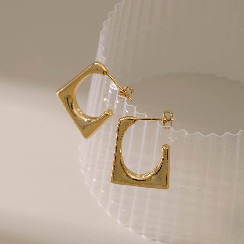 WT-JFE102 Geometric Square Exquisite Minimalist Versatile 18k Gold Plated Copper Plating Hoops Fashion Studs Earring Findings