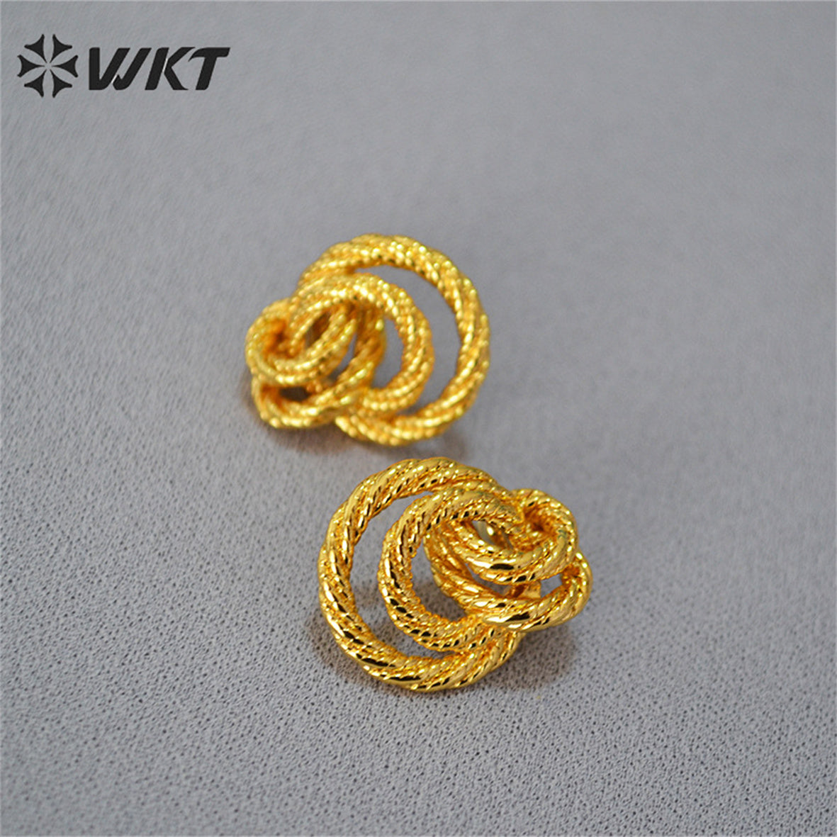 WT-E717 Europe a Small Medieval Twist Wrapped Braided Brass Gilded Atmosphere Exaggerated 925 Silver Needle Earrings
