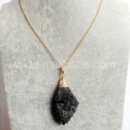WT-N696 Newest Fashion Design Natural Raw Black Kyanite Necklace Gold Plated Raw Black Kyanite Necklace