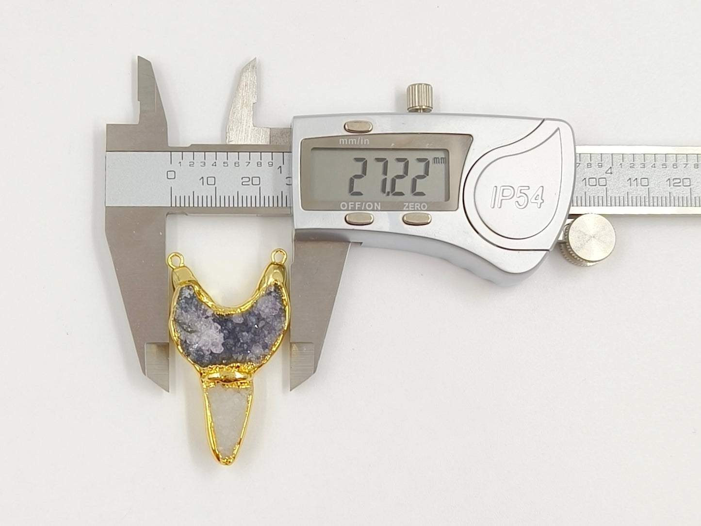 WT-P2062 New Arrival Gold Electroplated Natural Amethyst And Quartz Pendant With Double Hoops For Vintage Style Necklace Making