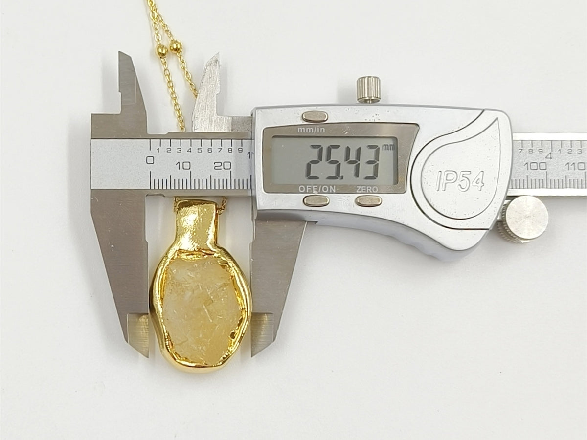 WT-N1500 Exquisite Gold Electroplated Natural Quartz And Turquoise Stone Irregular Pendant Necklace For Women Daily Decoration