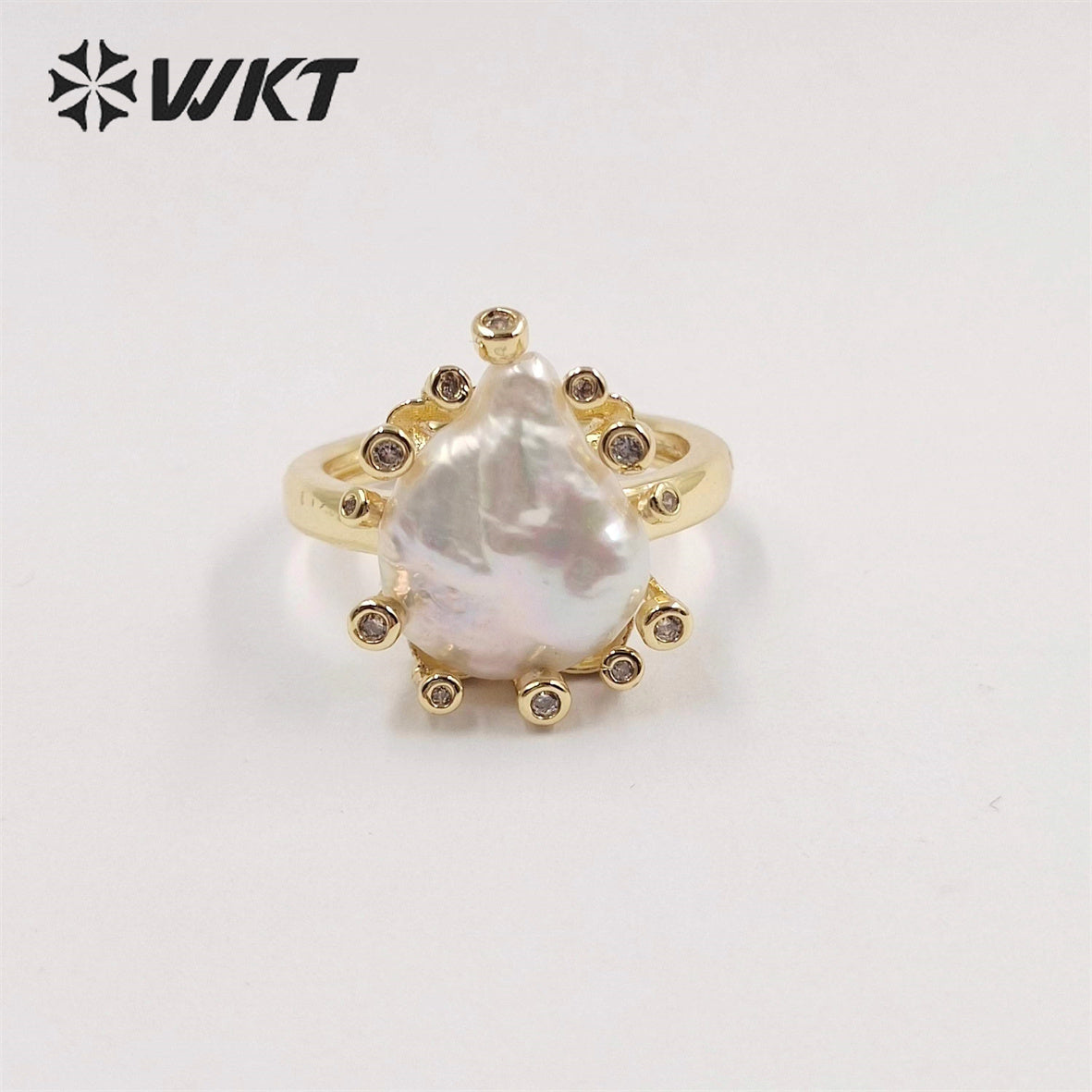 WT-MPR050 Elegant Fashion Gold Cubic Zircon Round Coin Freshwater Pearl Ring INS Hot White Gorgeous Women Anneversarry Ring