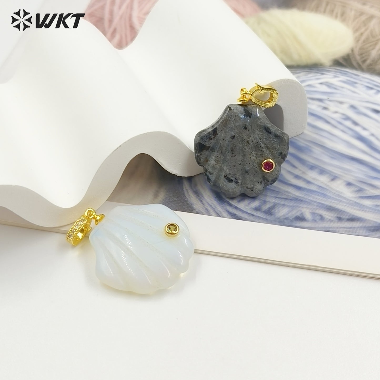 WT-P2097 Lovely Design Natural Gemstones And Colorful Zircon Hand Carved Shell Shape Little Pendants For Female Jewelry DIY
