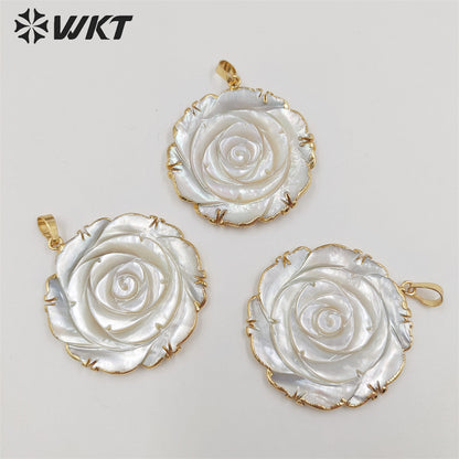 WT-JP309 Wholesale Fashion Gold Plated on Trim Natural Hand Carved Rose Flower Shell Pendant Lovely Welding Pendant