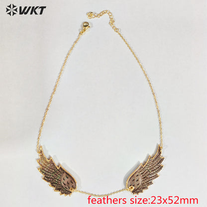 WT-JN385 New Arrival 18K Gold Plated Natural Shell Hand Carved Feathers Shape Pendants Necklace For Lady Fashion Jewelry