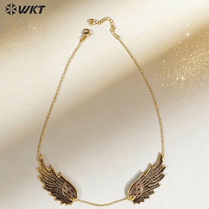WT-JN385 New Arrival 18K Gold Plated Natural Shell Hand Carved Feathers Shape Pendants Necklace For Lady Fashion Jewelry
