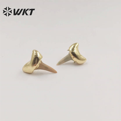 WT-E715 New Unique Specimen Tooth Earrings 18k Gold Plated Teeth Jewelry Studs for Women Gift Boho Style Teeth Earrings