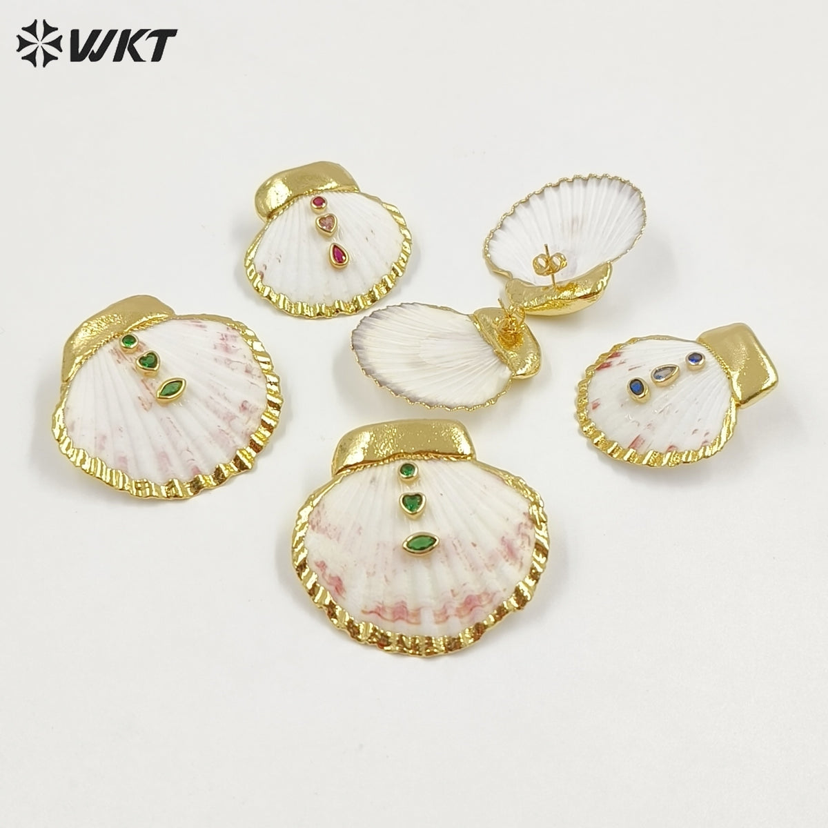 WT-MPE187 High Quality Trendy Gold Electroplated Natural Scallop Shell Earrings For Women Beach Vacation Matching Jewelry