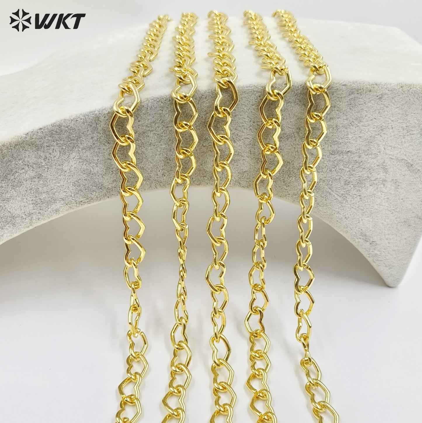 WT-BC253 Wholesale Fashion 18k Real Gold Plated Big Heart Shape Metal Chain in Resist Tarnishable For Jewelry Accessory