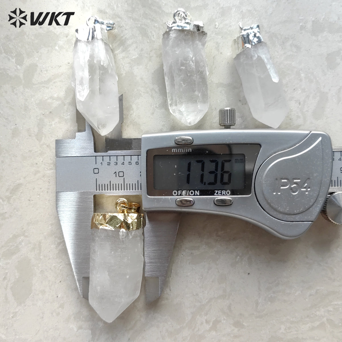 WT-P968 Exclusive Crystal Point Pendant Wholesale,Natural Crystal Point Pendant Crystal Stone with Gold Electroplated