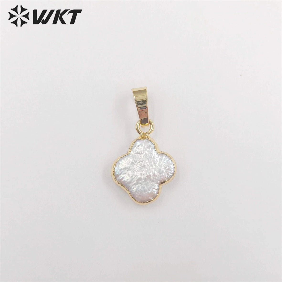 WT-JP341 WKT Newest Flower Natural Freshwater Pearl Leaf Charmrs Purity White Pearl Necklace Pendants for Girl Friend Gift