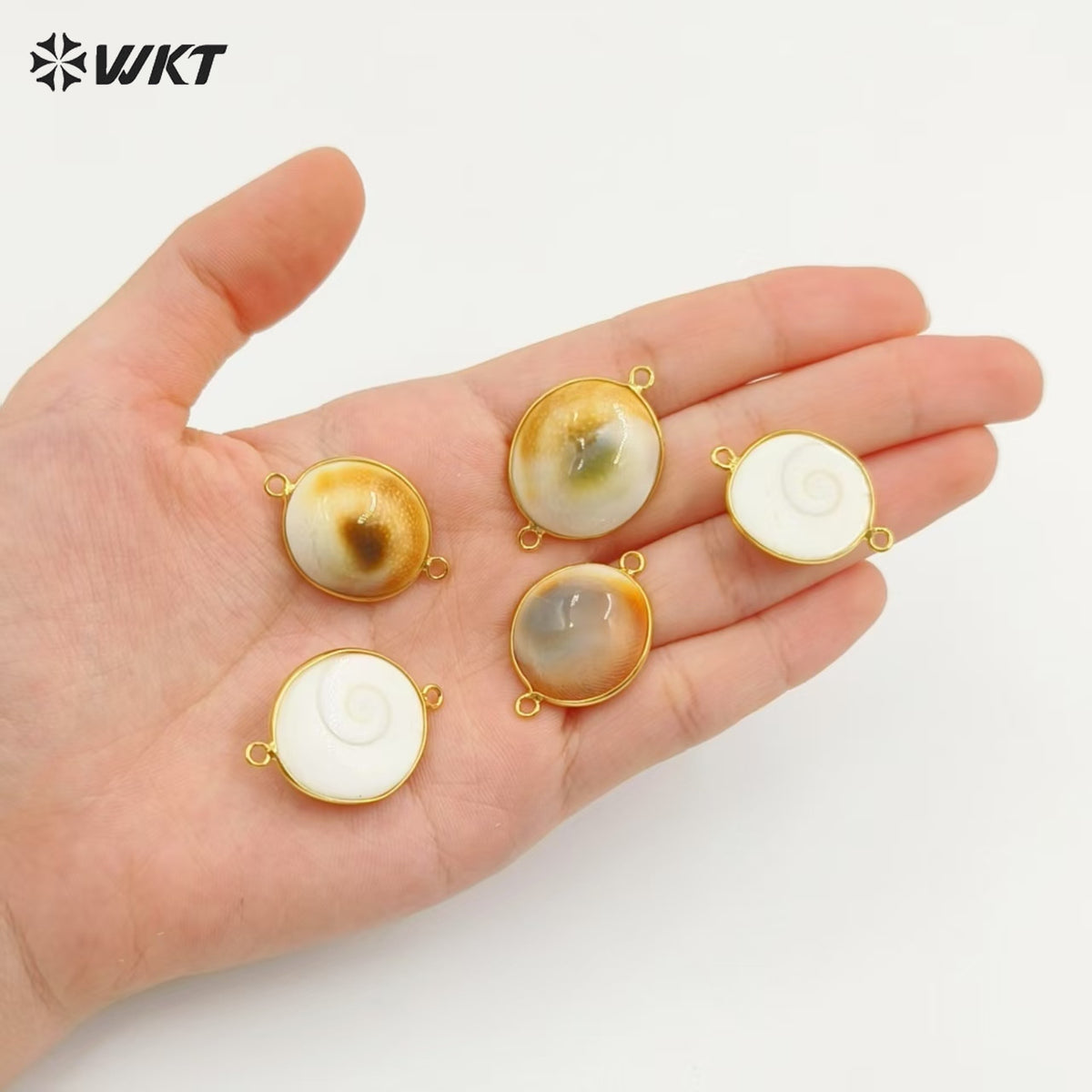 WT-PC012 Newest Unique Design Natural Shell Connector With Double Hoops Gold Plated Round Shape for Bracelet Jewelry Making