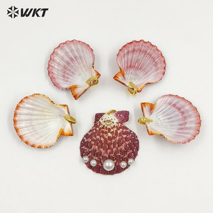 WT-JP501 Wonderful Vintage Pearl And Natural Oil Painting Shell Gold Pendants For Lady Fashionable Necklaces DIY Findings