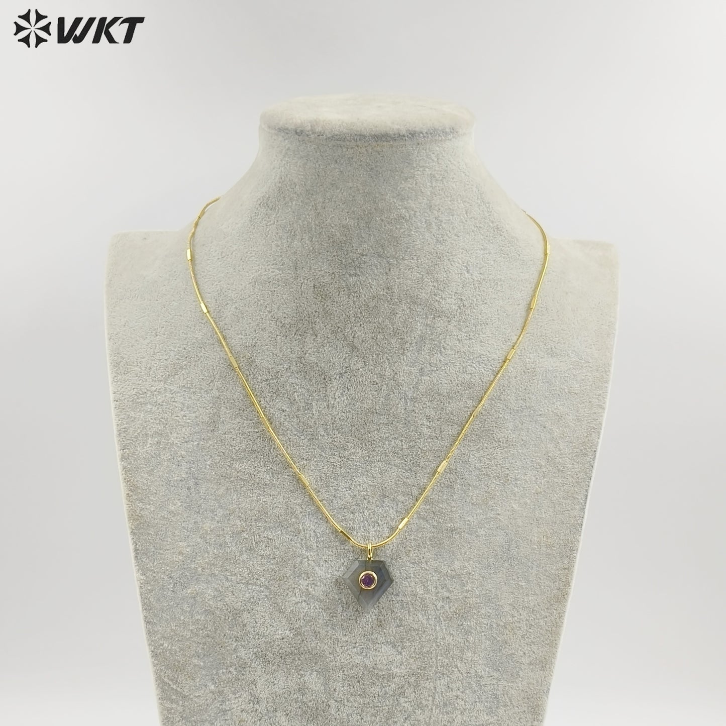 WT-N1508 Wonderful 18K Gold Plated Zircon Labradorite Natural Gemstone Diamond Shape Pendant Necklace As Women Fashion Accessory
