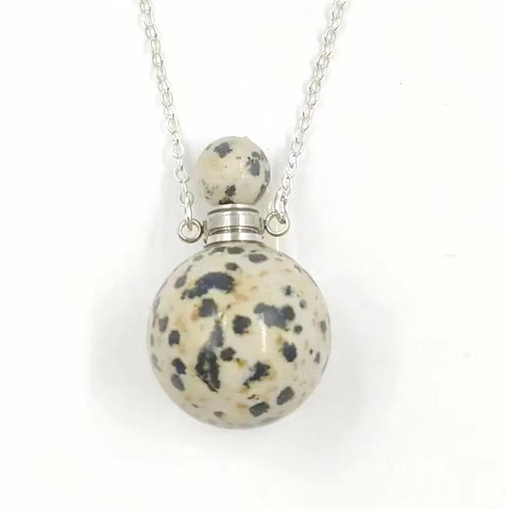 WT-N1442 WKT Best 2023 Newest Natural Aura Cluster Quartz Women Simple Hoop Aura Perfume Bottle Necklace