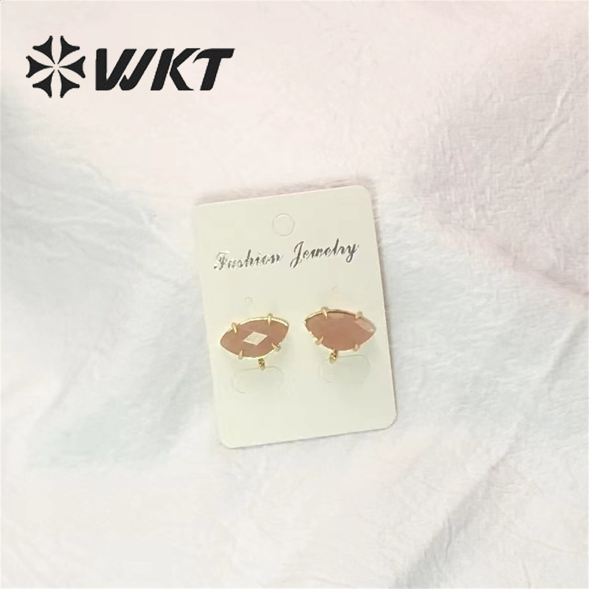 WT-E655 Fine Jewelry Design Fashion Natural Lapis Amazonite Stone Strawberry Crystal Amethysts Elegant Natural Stone Studs