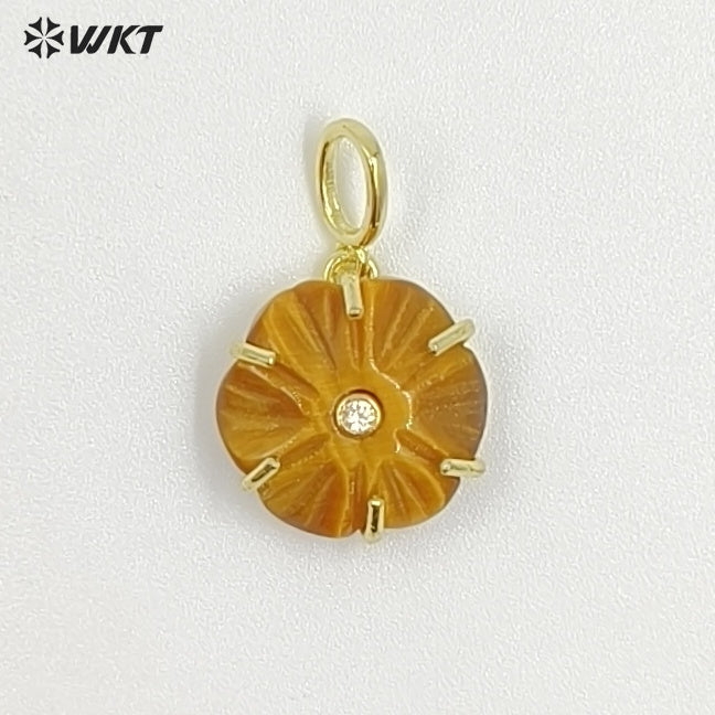 WT-P2121 Delicate Gold Plated Zircon And Natural Gemstones Carved Flower Shape Little Pendants For Girls Fashion Necklace Design