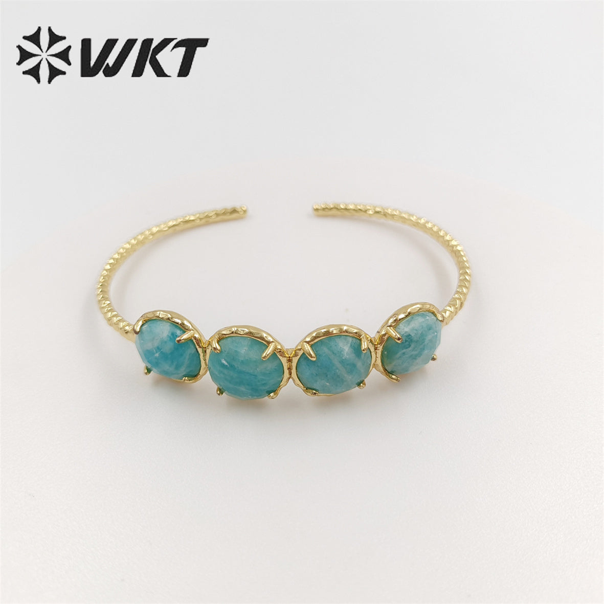 WT-B612 WKT New Gorgeous Prong Setting Round Precious Stone Bangle in Open Size 18k Real Gold Plated Resist Tarnishable Bangle
