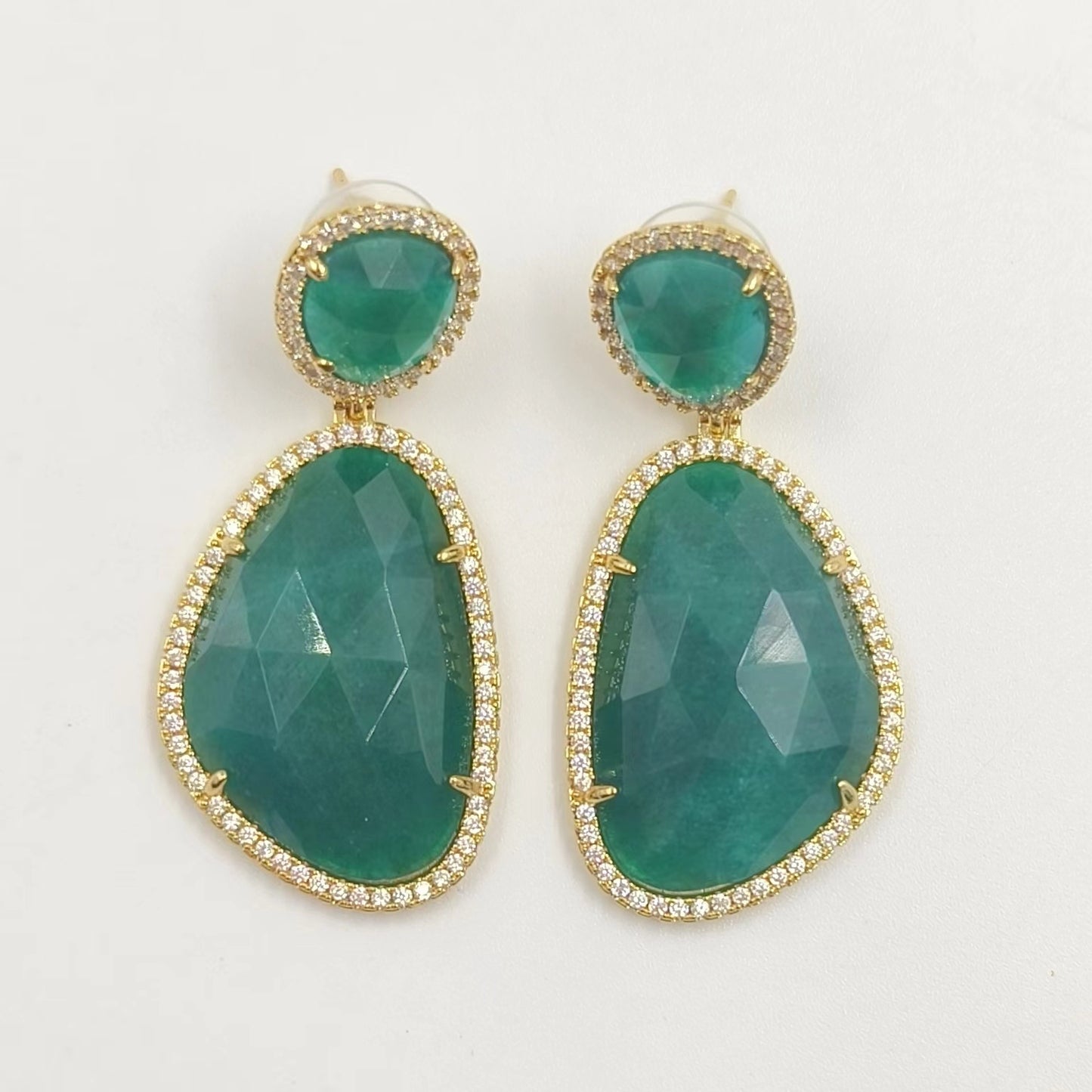 WT-E206 Wholesale Fashion Hot Sales Candy Color Summer Micro Pave Cat Eye Stone Earrings With Zircon Around for Women