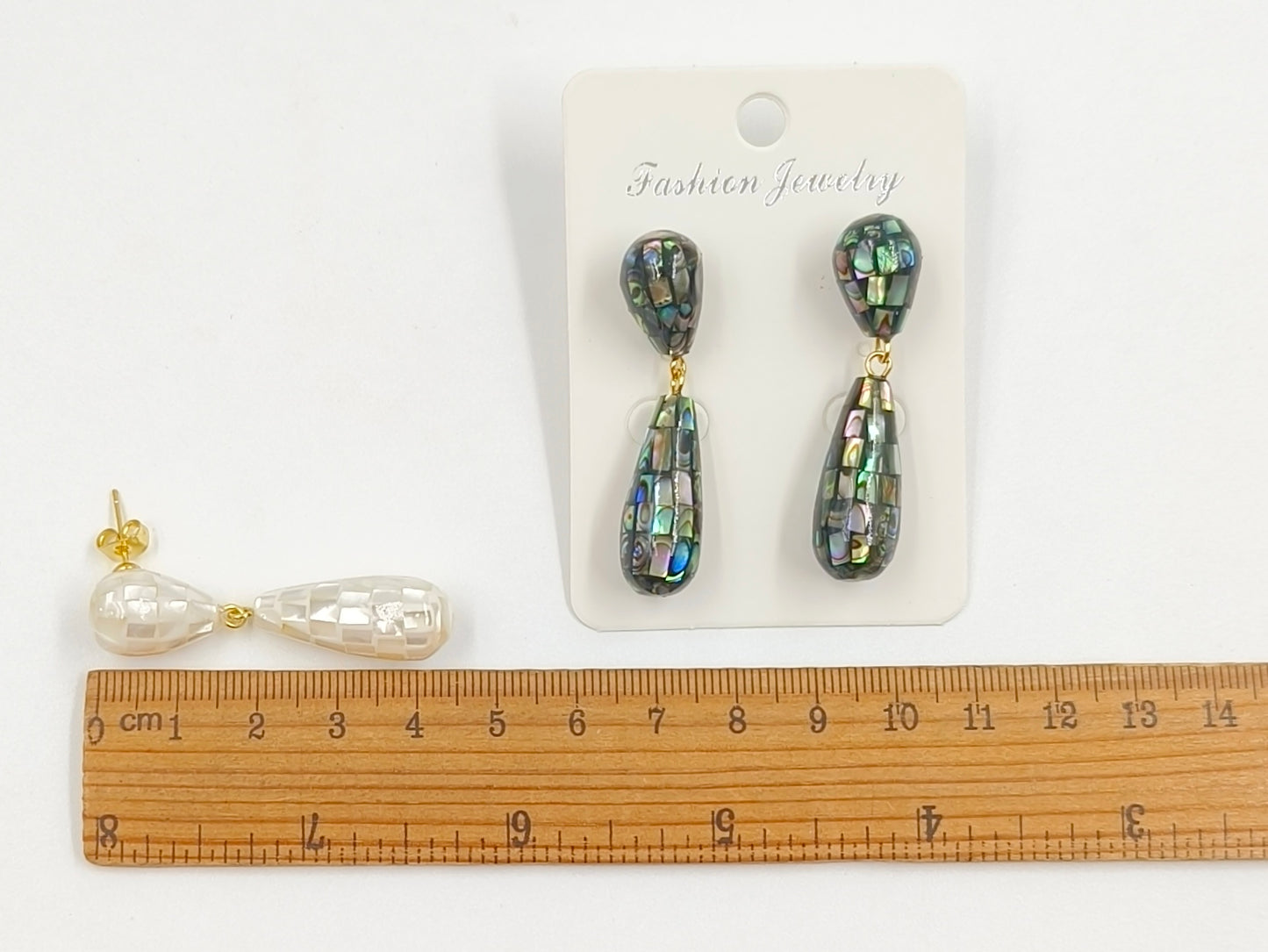 WT-MPE191 Gorgeous Trendy Natural White And Abalone Shell Waterdrop Shape Gold Earrings For Women Vintage Style Jewelry