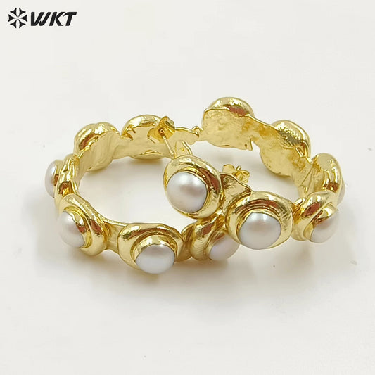 WT-MPE054 Amazing Gorgeous Gold Electroplated Assemble Natural Freshwater Pearl Hoop Earrings Studs for Women in C Shape Earring