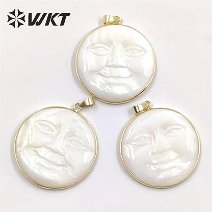 WT-JP334 Big Size 35MM Natural White Shell Sun Pendant Gold Bezel Unique Energy Hand Carved Smile Pendant for Necklace