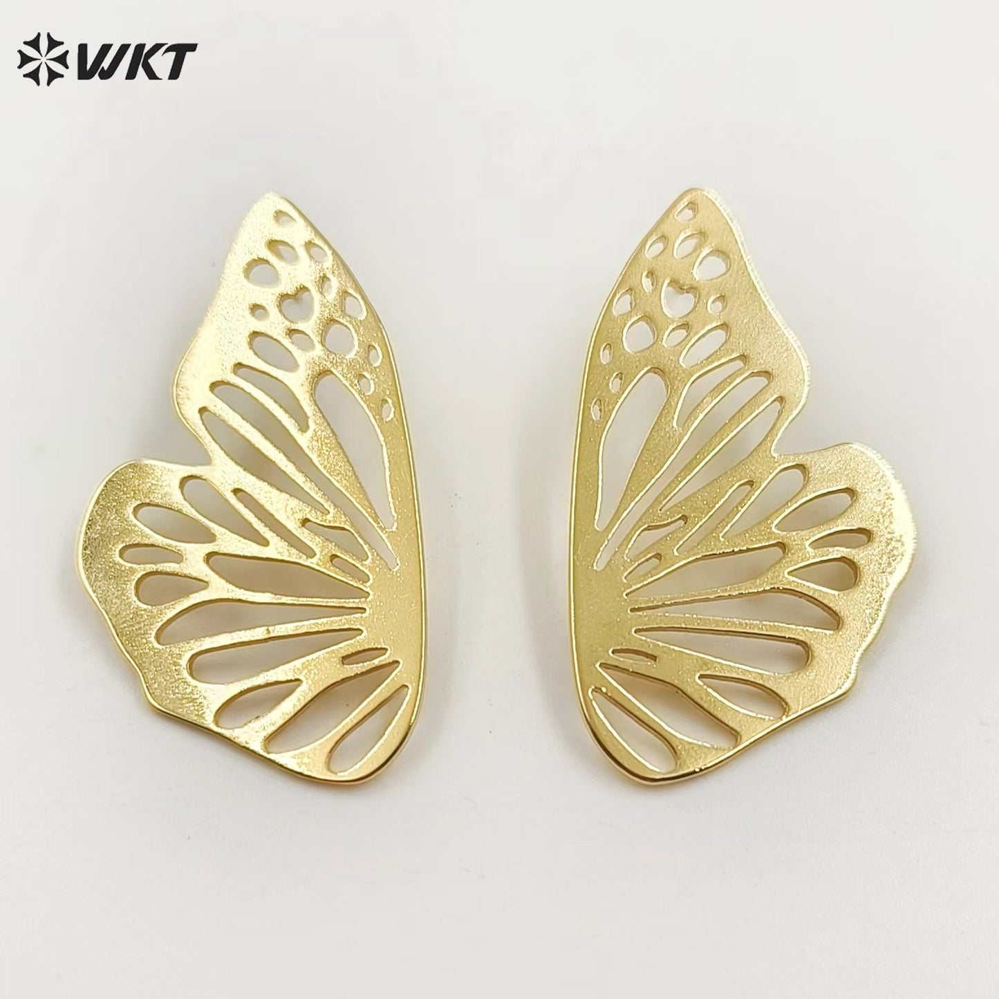 WT-JFE114 New Brass Metal 18K Real Gold Plated Butterfly Earrings in Elegant Style for Women Wearing