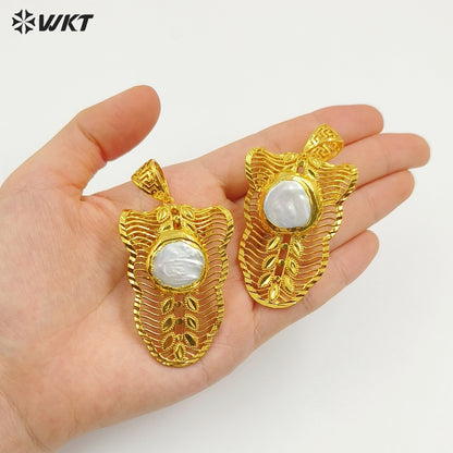 WT-JP419 High Quality Gold Electroplated Round Natural Freshwater Pearl Leaves Shape Charm Pendant For Jewelry Handmade