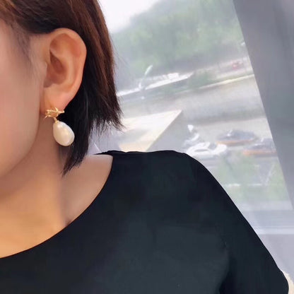 WT-E543 Wholesale New Design Elegant White Pearl Pendant Earrings in 18K Gold Plated Natural Freshwater Pearl Earring