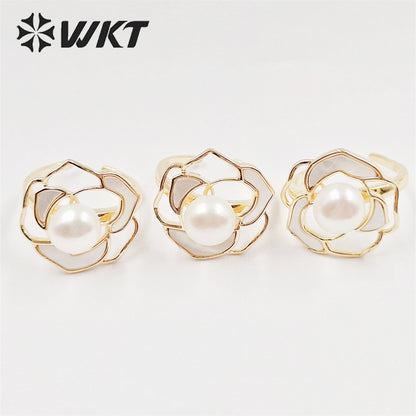 WT-MPR041 Wholesale New Fashion Rose Flower Pearl Ring Gorgeous MOP Shell Pearl Ring in 18k Real Gold Plated Jewelry Ring