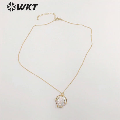WT-JN233 Wholesale Newest Fashion Round Claw Setting Freshwater Pearl Necklace Gorgeous Coine Pearl Necklace