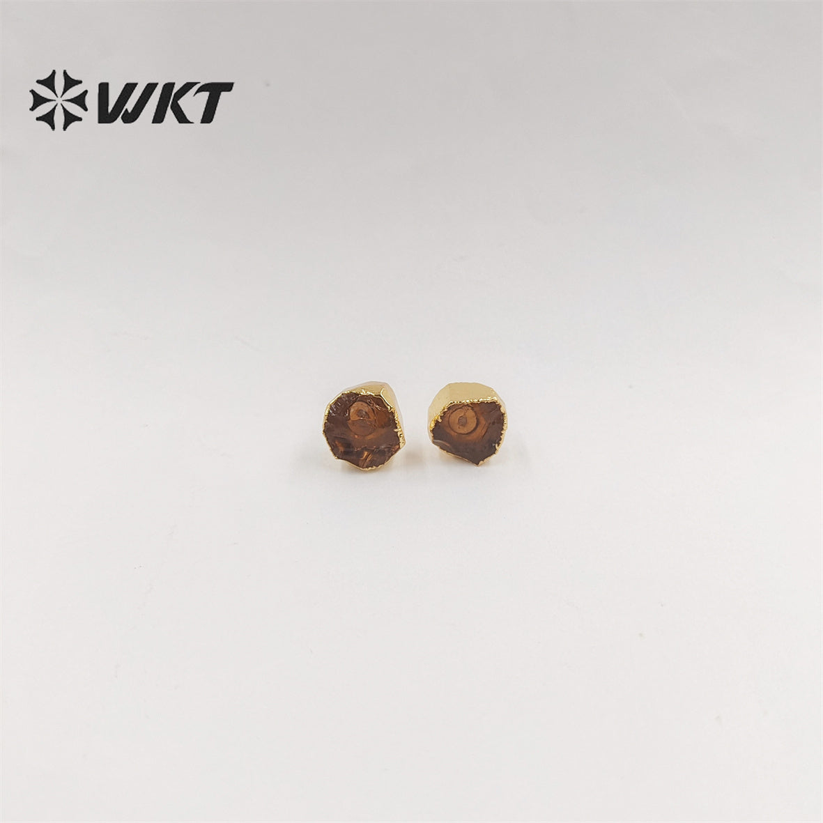 WKT-E673 Women Vintage Bohemian Raw Stone Studs Without Polish Fashion Gold Plated Hand Cut Original Rose Quartz Stone Studs