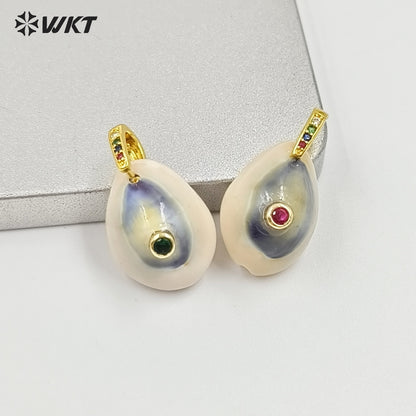 WT-JP493 Fashion Trend Blue Eye Cowrie Shell With Round Zircon Little Pendants Charms For Women Earrings Jewelry Design