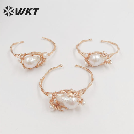 WT-MPB057 Gorgeous Light Gold Plated Natural Baroque Pearl Bangle Unique Irregular Open Cuff Pearl Bangle for Women Gift