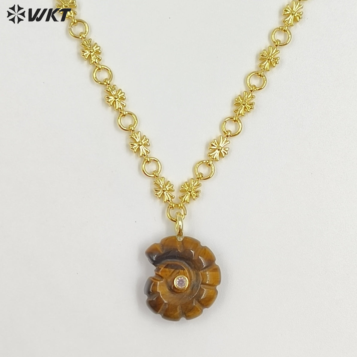 WT-N1507 Fashion Lovely Gold Plated Zircon And Natural Gemstones Carved Trumpet Pendant Necklaces As Women Birthday Gift Jewelry