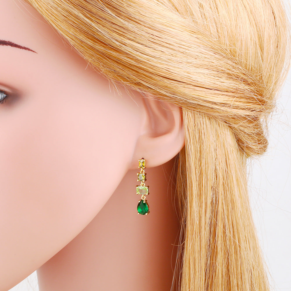 WT-ME093 Wholesale Newest Fashion square Light Luxury Gemstone With clear Cubic Zircon Around Setting Micro Pave Earrings Studs