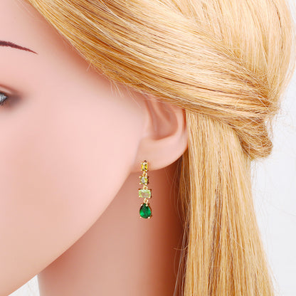 WT-ME093 Wholesale Newest Fashion square Light Luxury Gemstone With clear Cubic Zircon Around Setting Micro Pave Earrings Studs